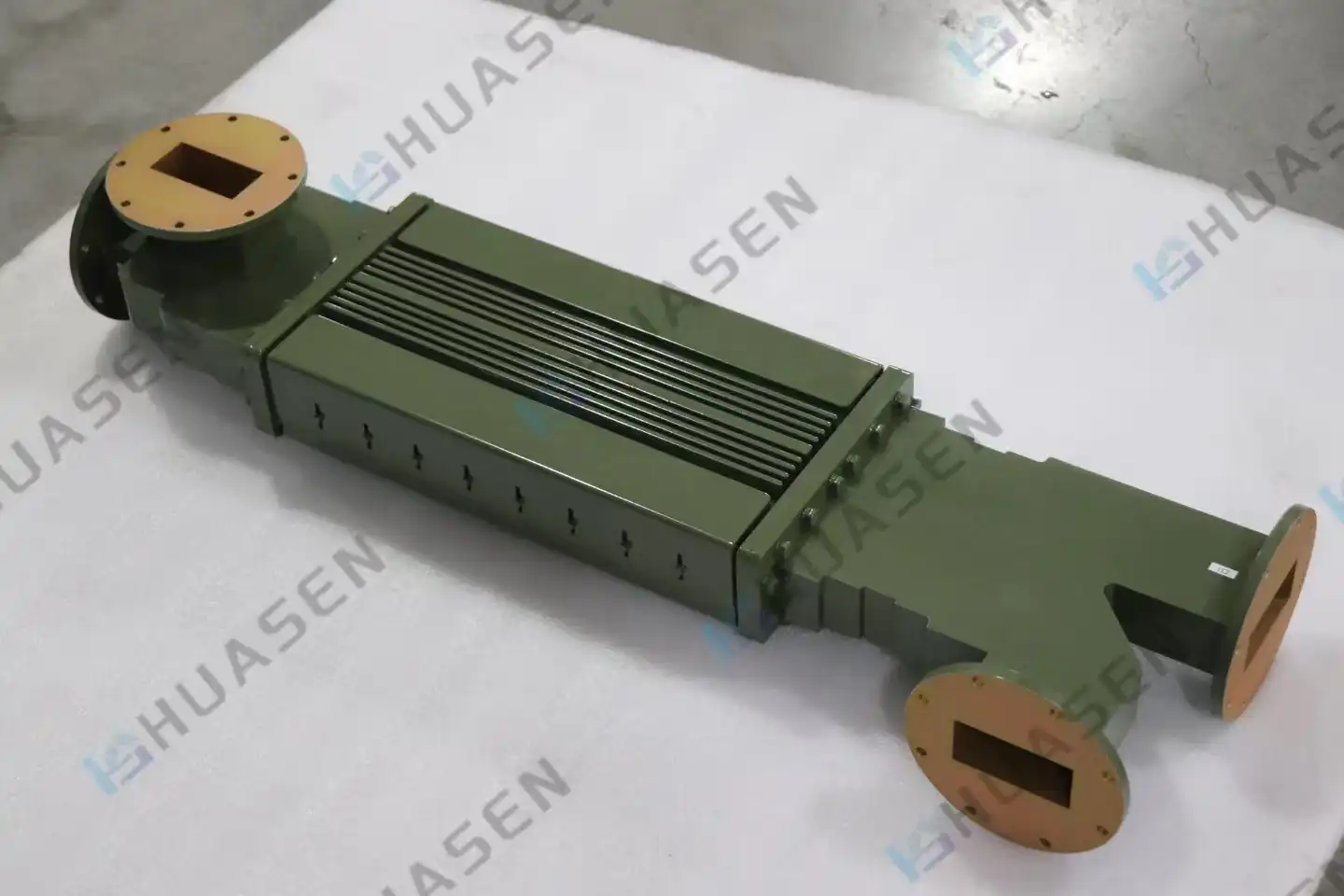 Performance Metrics of Waveguide Circulator Performance Metrics of Waveguide Circulator